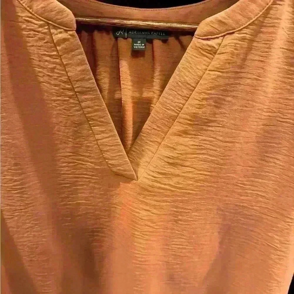 ADRIANNA PAPELL FLUTTER SLEEVE BLOUSE CAMEL SZ M MEDIUM - Picture 4 of 7